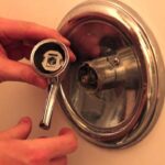 How to Replace a Bathtub Faucet Knob