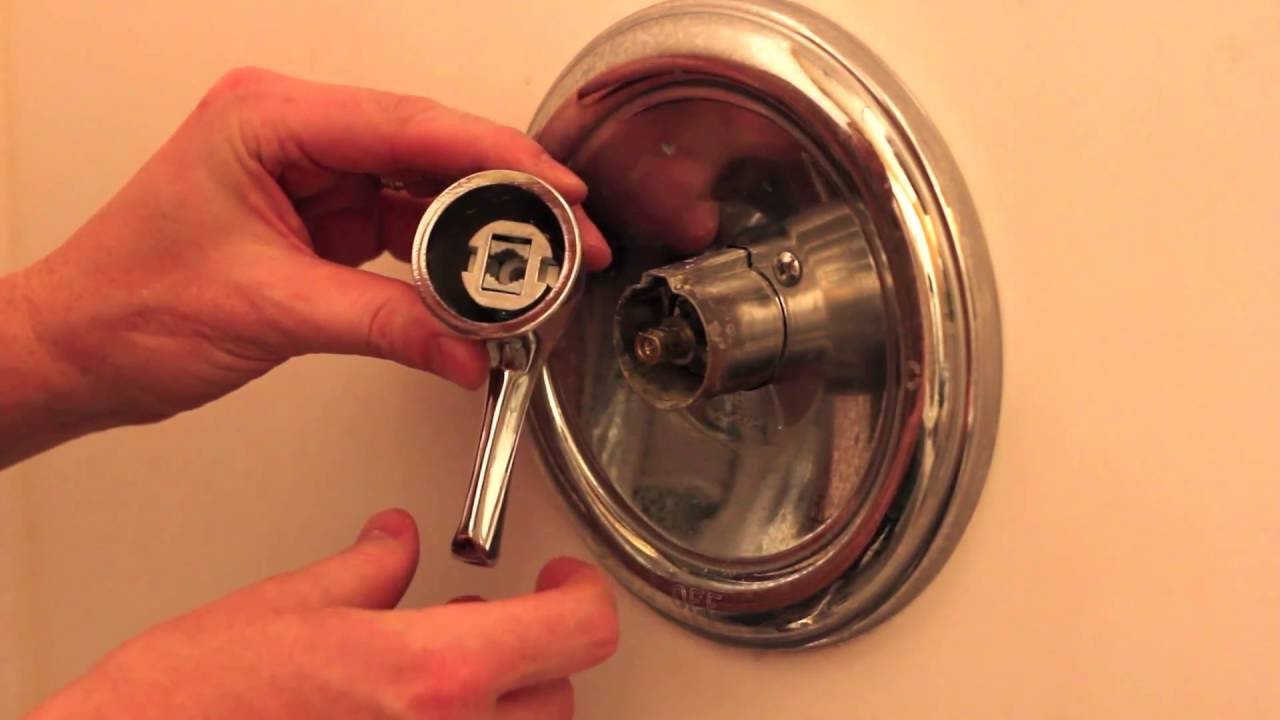 How to Replace a Bathtub Faucet Knob