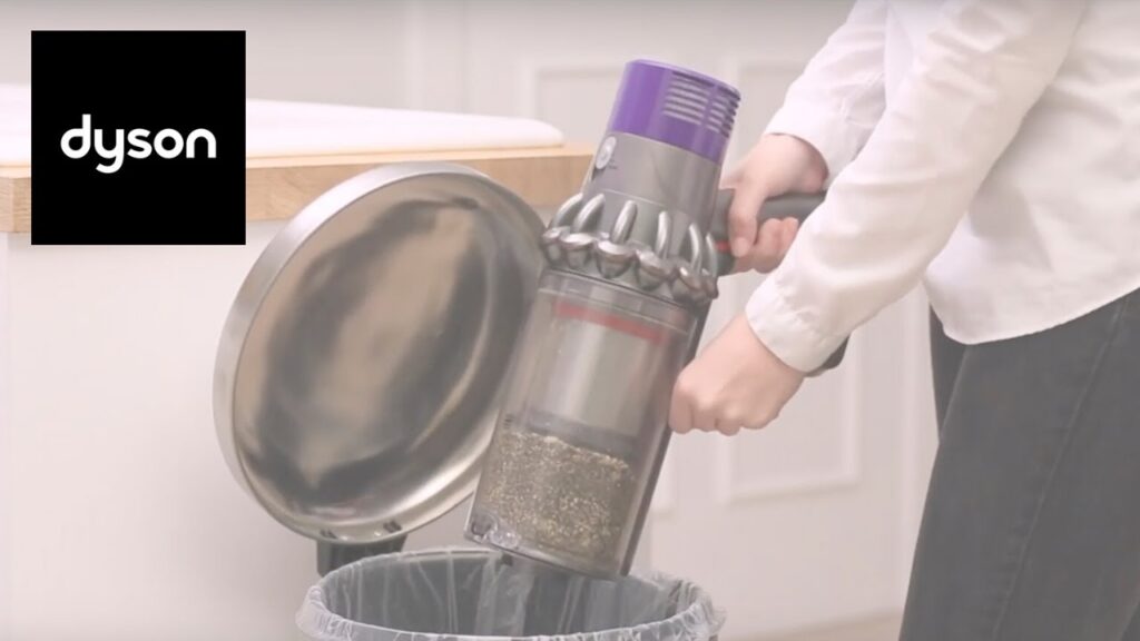 How to Empty Dyson V10