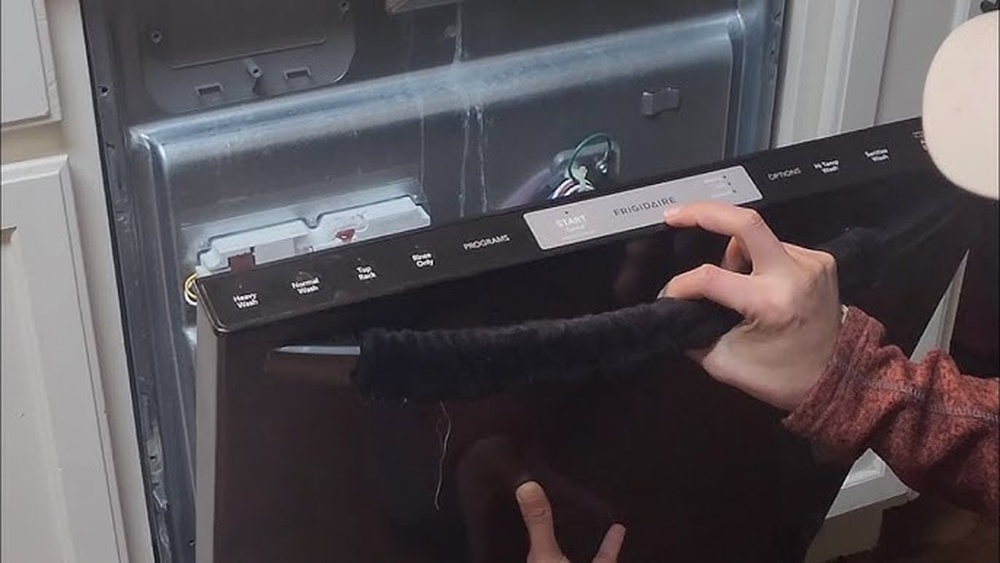 Frigidaire Dishwasher Not Washing Cleaning