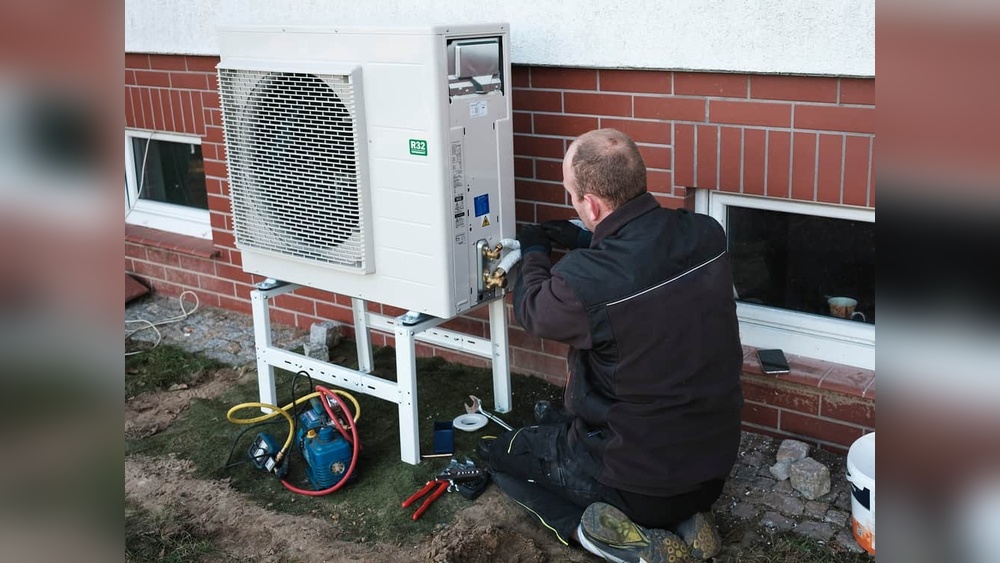 What Homeowners In Kansas Should Know About Heat Pumps