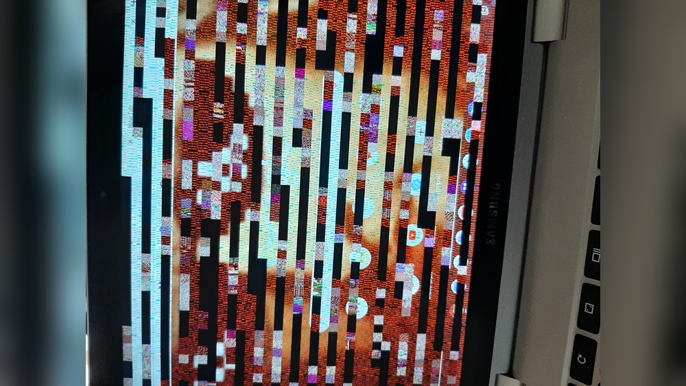 How to Fix a Glitching Chromebook Screen